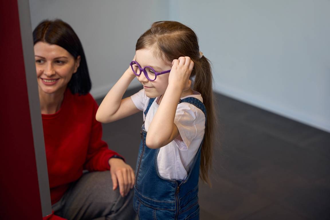 tyflopedagogika-jak-zostac-wsparciem-dla-osob-z-niepelnosprawnoscia-wzrokowa (3) (1).jpg